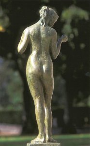 Claudie 1952 - Fonte à la cire perdue 
Fonderie Valsuani
Jardin de la préfecture de Bourges Pierre d’Euville
112*42*30

